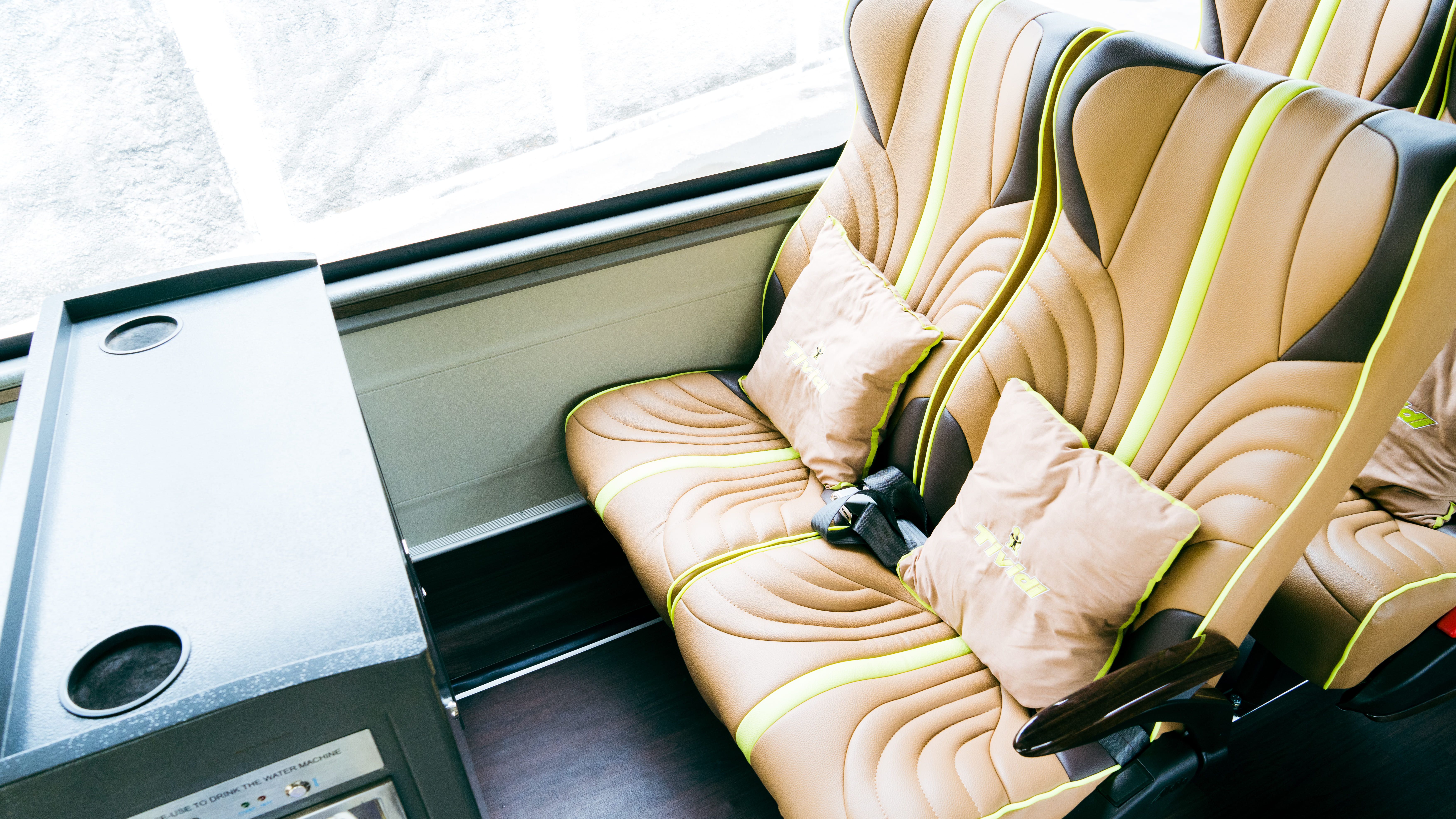 28 Kursi – Foot Rest