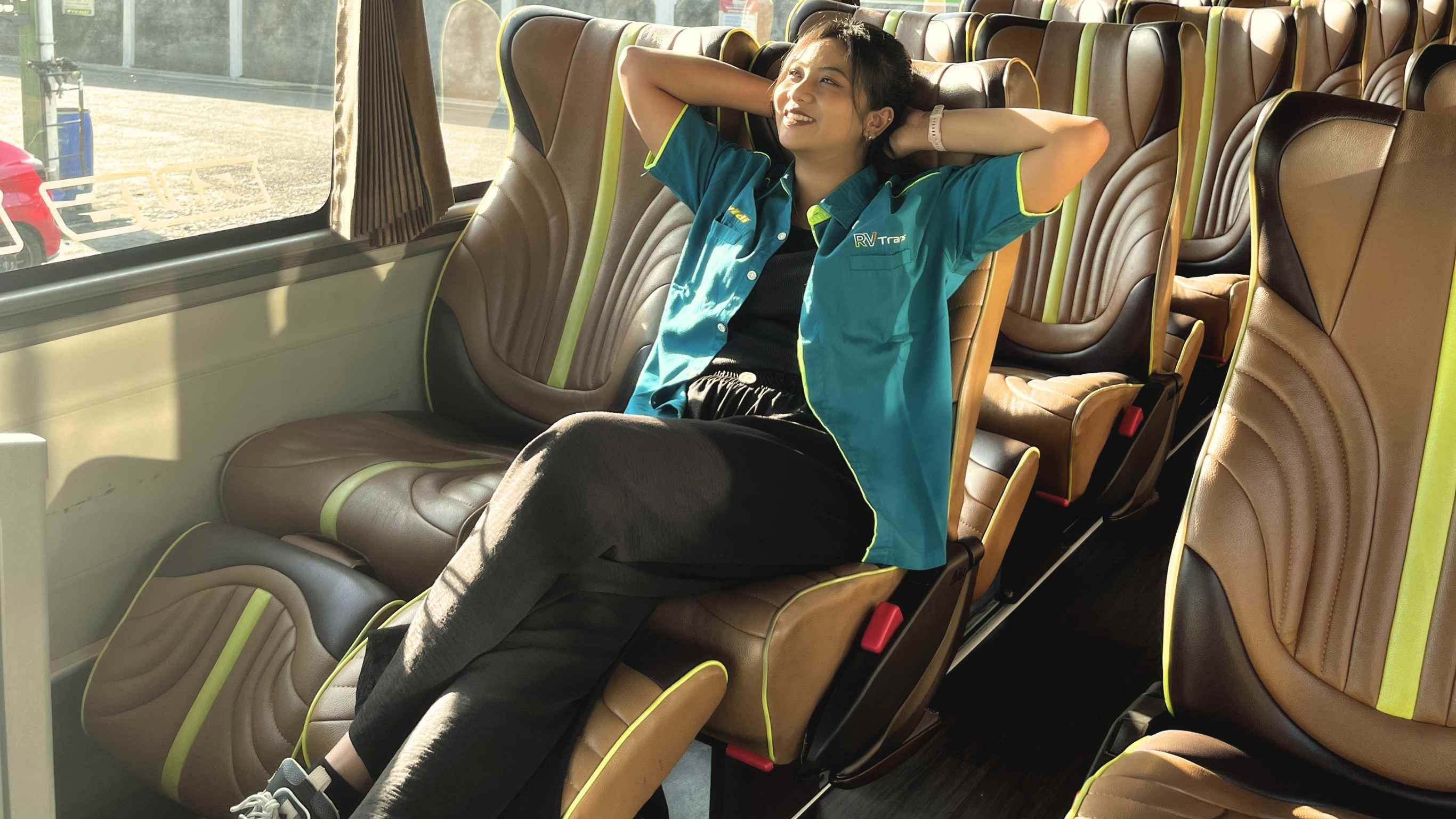 32 Kursi – Leg Rest